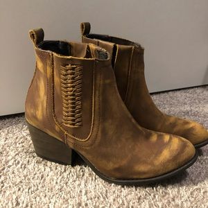 Very Volatile booties